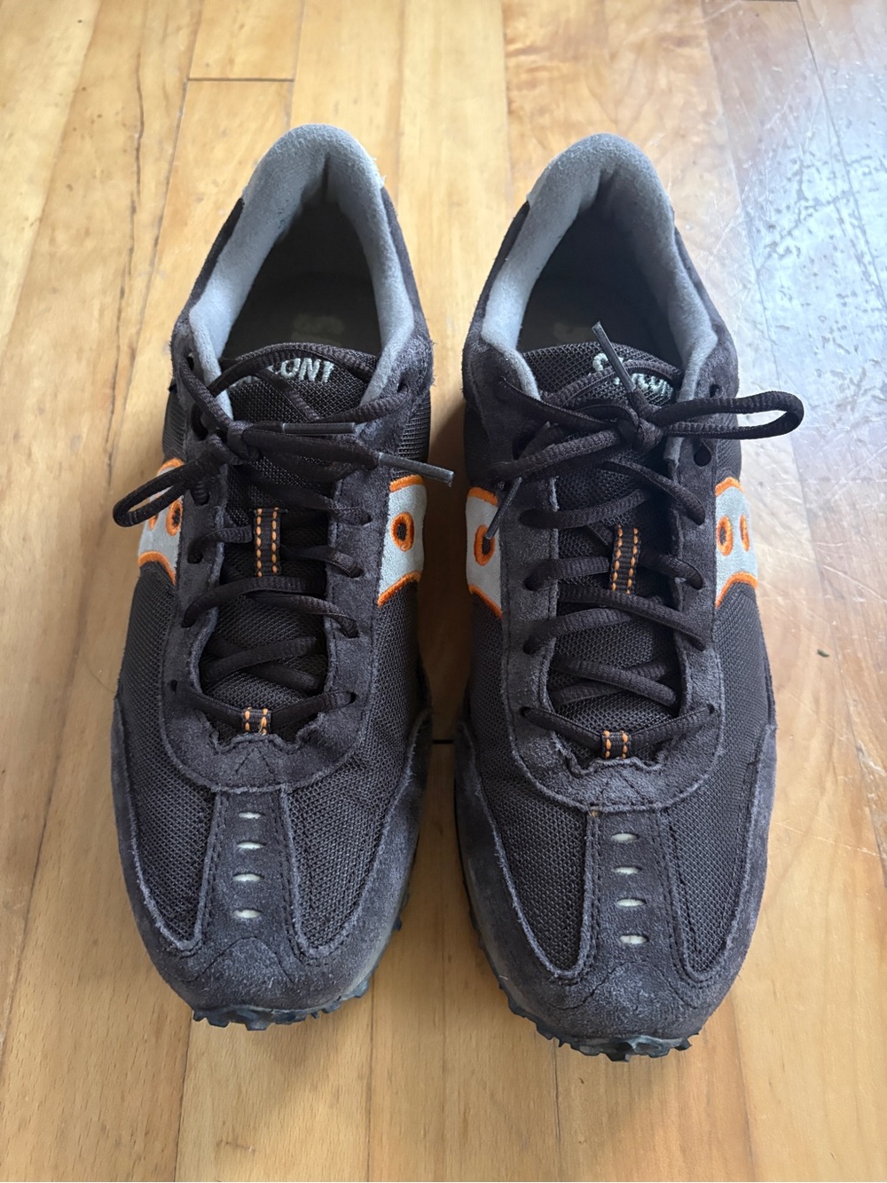 Saucony Cambridge Men's Brown Suede Sneakers with Orange Accents
